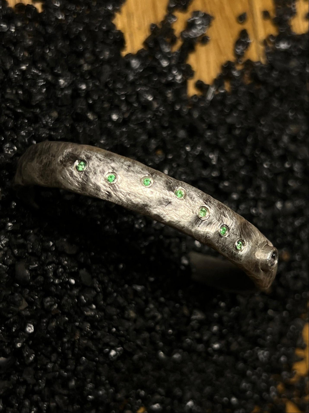 BG-G04 — THE QUIET COMPANION