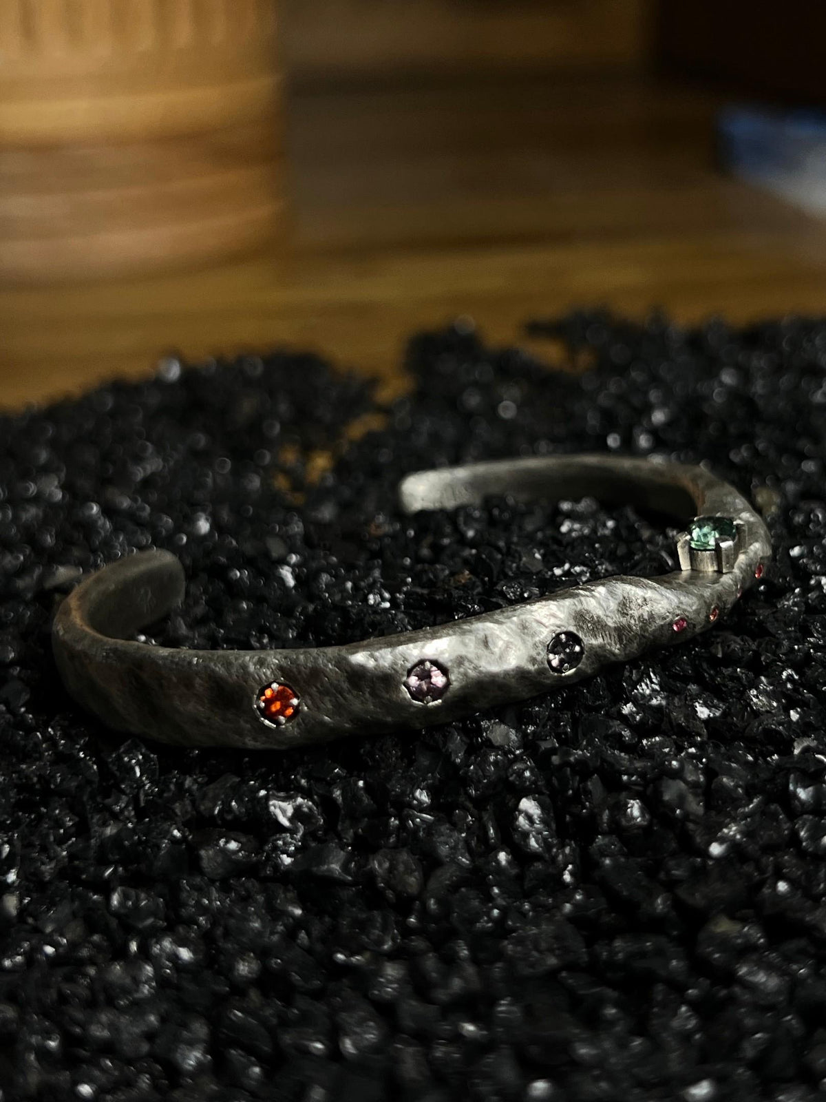 BG-G10 — THE QUIET COMPANION